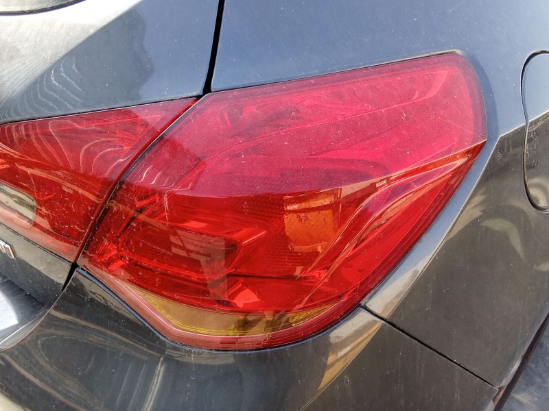 Recambio de piloto trasero derecho para opel astra j (p10) 1.7 cdti (68) referencia OEM IAM 13319948  