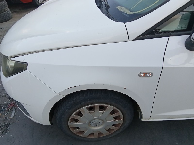 Recambio de aleta delantera izquierda para seat ibiza iv sc (6j1, 6p5) 1.4 referencia OEM IAM 6J0821021D  
