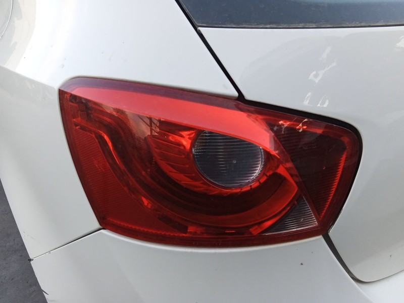 Recambio de piloto trasero izquierdo para seat ibiza iv sc (6j1, 6p5) 1.4 referencia OEM IAM 6J4945095H / 6J4945095K  