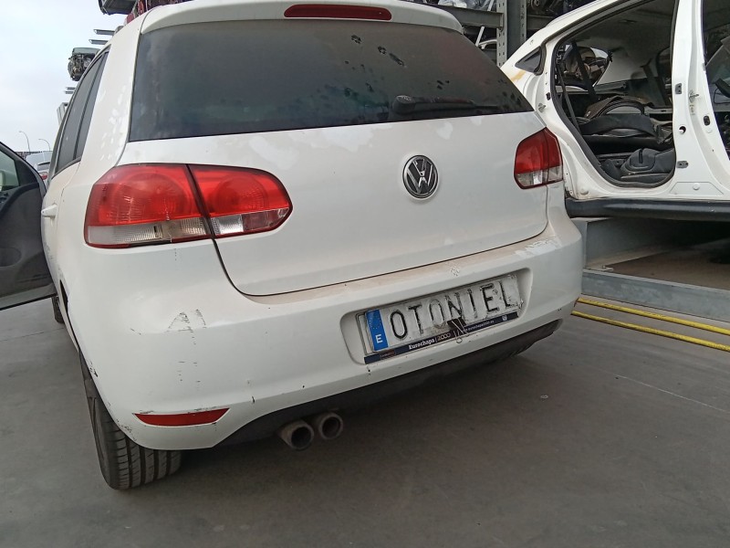 Recambio de paragolpes trasero para volkswagen golf vi (5k1) 1.4 tsi referencia OEM IAM 5K6807421GRU 5K0807251A 