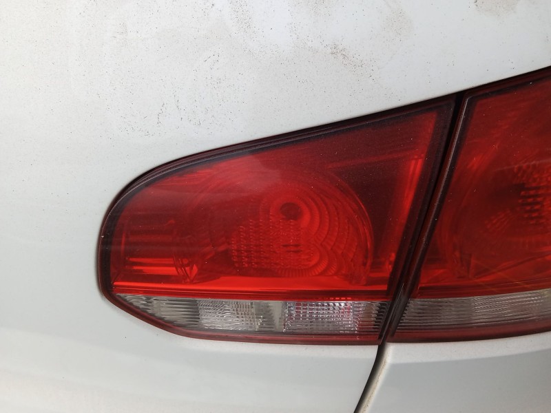 Recambio de piloto trasero derecho interior para volkswagen golf vi (5k1) 1.4 tsi referencia OEM IAM 5K0945094AB 5K0945094AA 