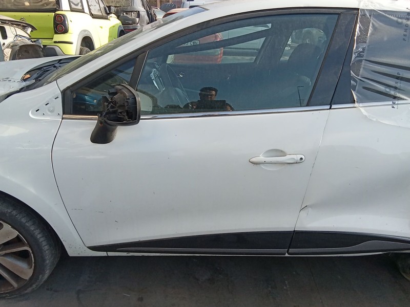 Recambio de puerta delantera izquierda para renault clio iv (bh_) 1.5 dci 90 referencia OEM IAM 801017896R  