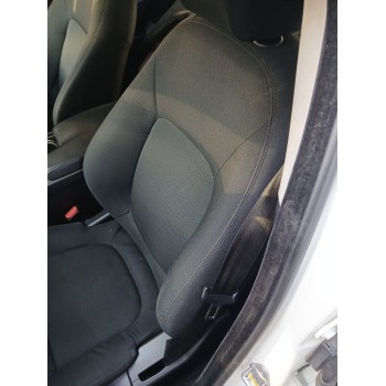 ASIENTO DELANTERO IZQUIERDO 