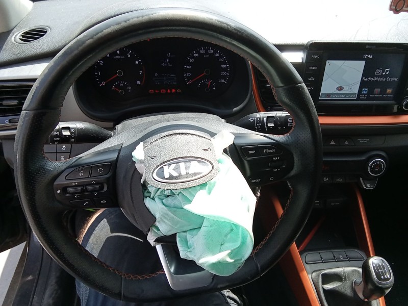 Recambio de volante para kia stonic (yb) 1.4 cvvt referencia OEM IAM 56111H8000WK  