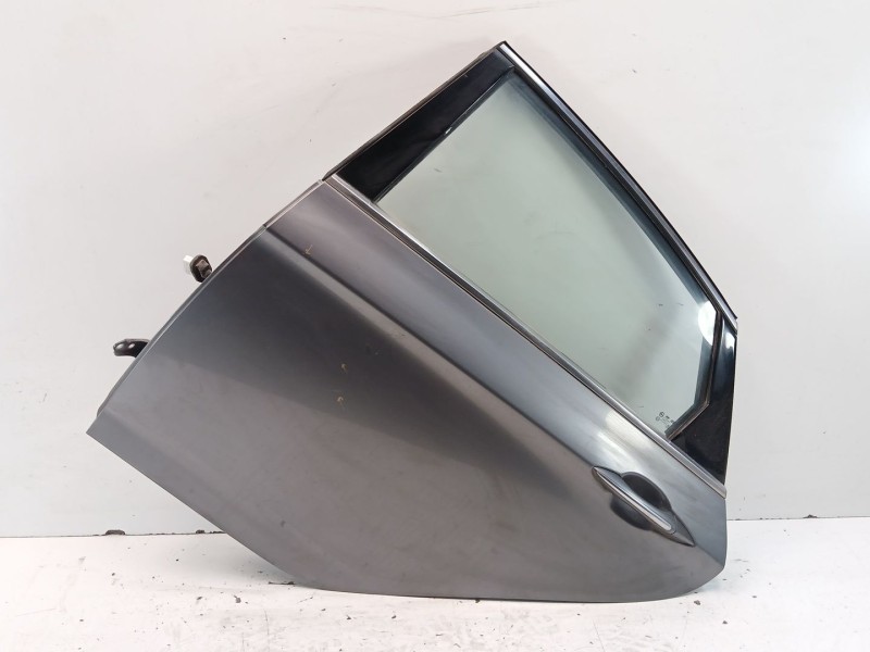 Recambio de puerta trasera izquierda para hyundai i40 premium referencia OEM IAM   