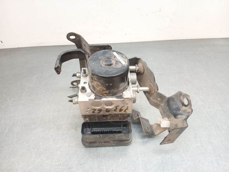 Recambio de abs para nissan pathfinder iii (r51) 2.5 dci 4wd referencia OEM IAM 10021205204  