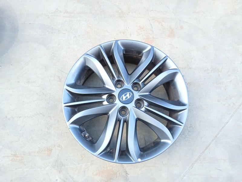 Recambio de llanta para hyundai ix35 (lm, el, elh) 1.7 crdi referencia OEM IAM 529102Y600 X1 17 PULGADAS