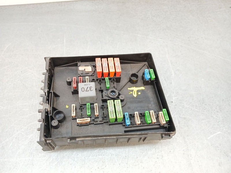 Recambio de caja reles / fusibles para seat altea (5p1) 1.9 tdi referencia OEM IAM 1K0937125A  