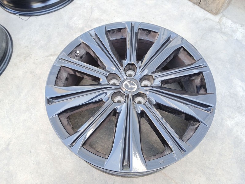 Recambio de llanta para mazda cx-5 (kf) 2.0 referencia OEM IAM 9965637090 X1 19 PULGADAS