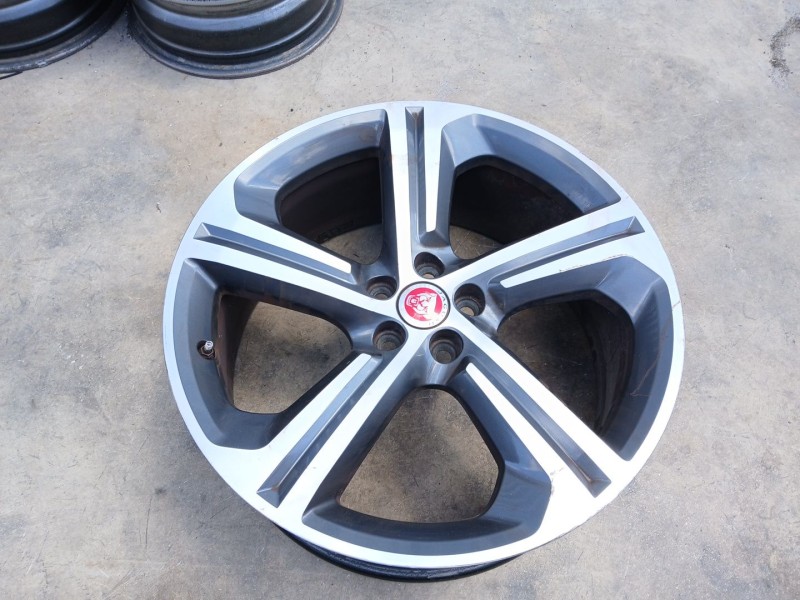Recambio de llanta para jaguar f-pace (x761) 3.0 sdv6 awd referencia OEM IAM HK8M1007JB X1 20 PULGADAS