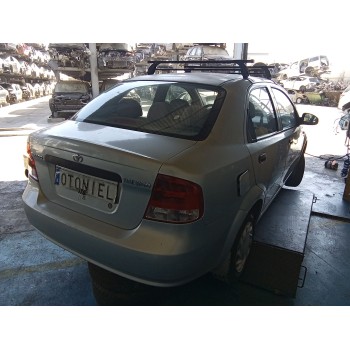 daewoo kalos (klas) del año 2002