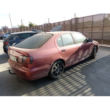 nissan primera (p11) del año 2000