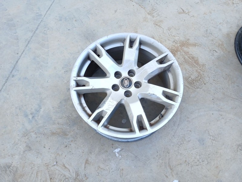 Recambio de llanta para land rover evoque dynamic referencia OEM IAM HL45558 X1 18 PULGADAS