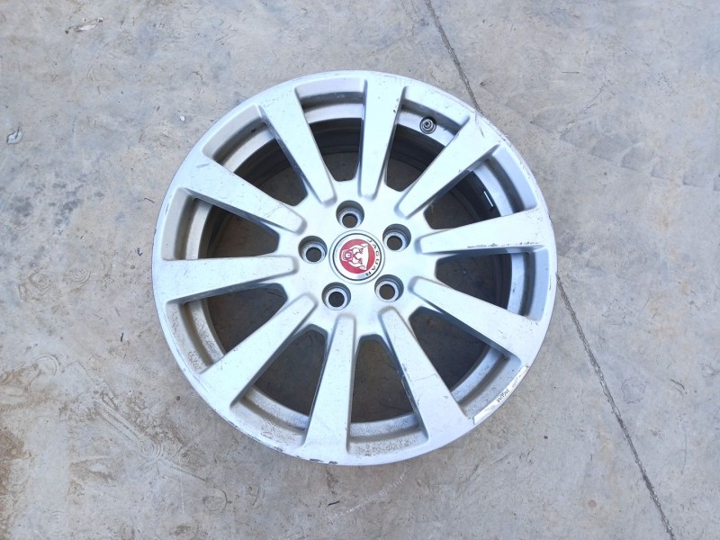 Recambio de llanta para jaguar xe portfolio awd referencia OEM IAM GX731007RB X1 17 PULGADAS