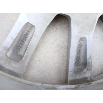 Recambio de llanta para jaguar xe portfolio awd referencia OEM IAM GX731007RB X1 17 PULGADAS