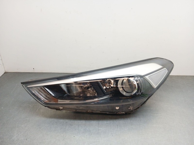 Recambio de faro izquierdo para hyundai tucson (tl, tle) 1.7 crdi referencia OEM IAM 92101D7001 92101d7100 