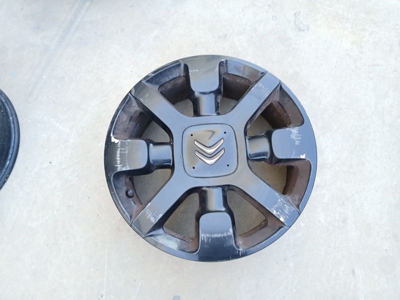 Recambio de llanta para citroën c4 cactus 1.6 bluehdi 100 referencia OEM IAM 9800494077 X1 17 PULGADAS