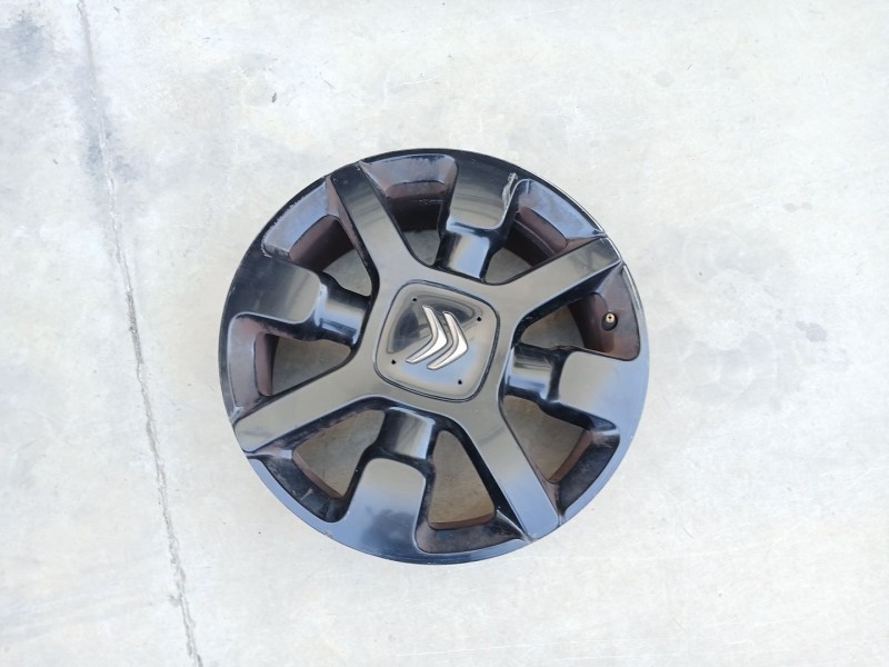 Recambio de llanta para citroën c4 cactus 1.6 bluehdi 100 referencia OEM IAM 9800494077 X1 17 PULGADAS