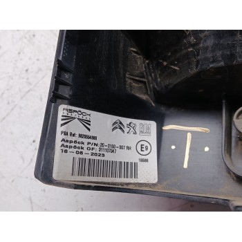 Recambio de piloto trasero derecho para opel combo furgoneta/monovolumen (k9) 1.5 d referencia OEM IAM 9820554880  