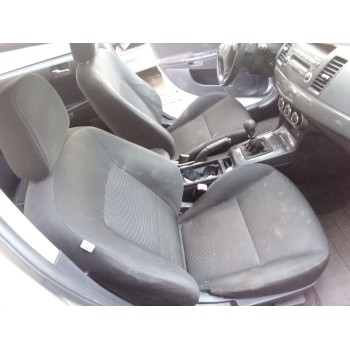 ASIENTO DELANTERO DERECHO 