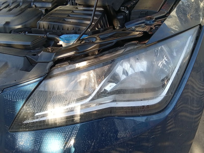 Recambio de faro izquierdo para seat leon st (5f8) 1.6 tdi referencia OEM IAM 5F1941005B  