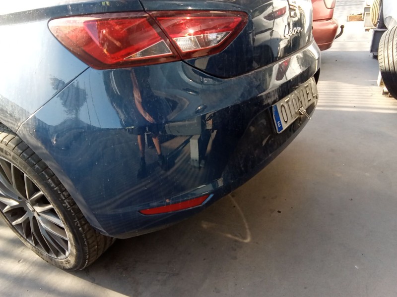 Recambio de paragolpes trasero para seat leon st (5f8) 1.6 tdi referencia OEM IAM 5F0807421GRU  