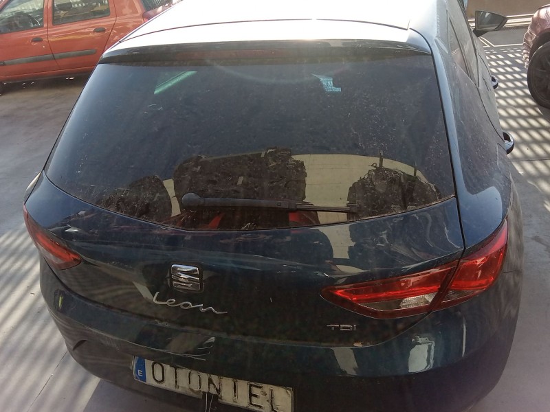 Recambio de porton trasero para seat leon st (5f8) 1.6 tdi referencia OEM IAM 5F4827024  