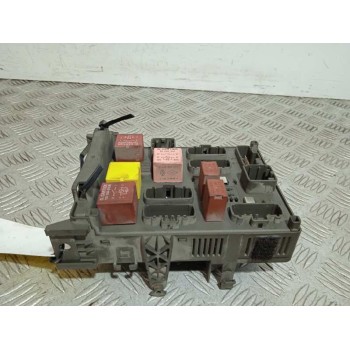 CAJA RELES / FUSIBLES 8200004201E 