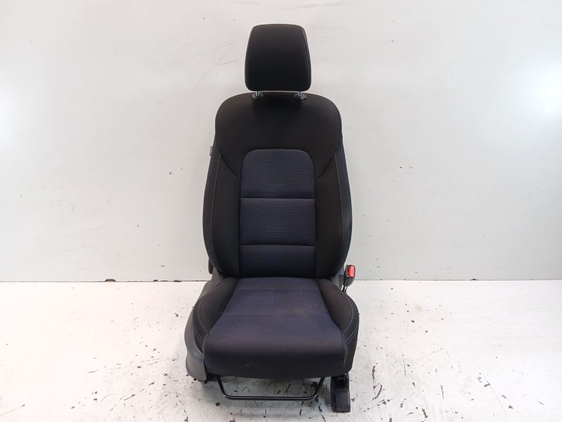 Recambio de asiento delantero derecho para hyundai tucson (tl, tle) 1.7 crdi referencia OEM IAM   