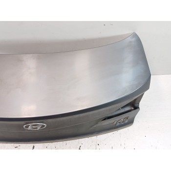 Recambio de tapa maletero para hyundai i40 premium referencia OEM IAM   .
