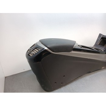 Recambio de apoyabrazos central para hyundai i40 premium referencia OEM IAM 846203z000  