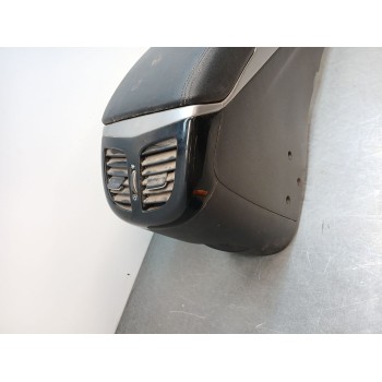 Recambio de apoyabrazos central para hyundai i40 premium referencia OEM IAM 846203z000  