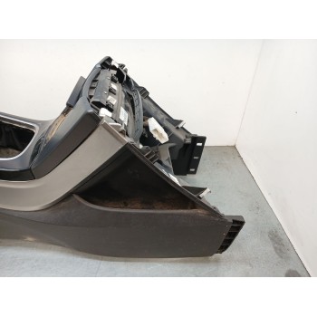 Recambio de apoyabrazos central para hyundai i40 premium referencia OEM IAM 846203z000  