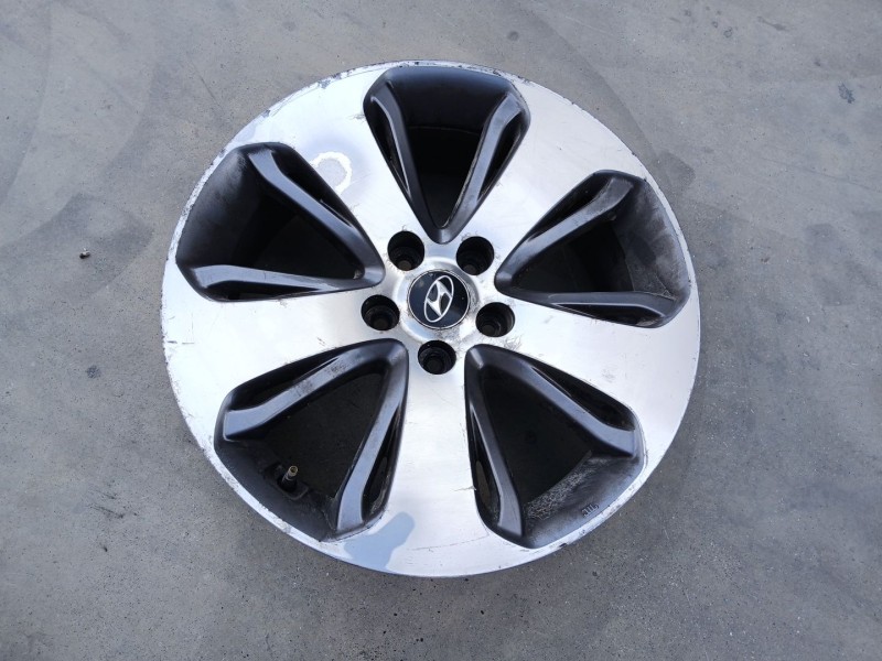 Recambio de llanta para hyundai santa fe (bm) 2.2 crdi cat referencia OEM IAM 529102B485 X1 18 PULGADAS