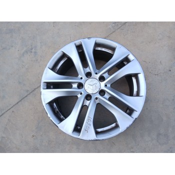 Recambio de llanta para mercedes-benz clase c (w204) berlina 2.1 cdi cat referencia OEM IAM A2044017502 X1 17 PULGADAS