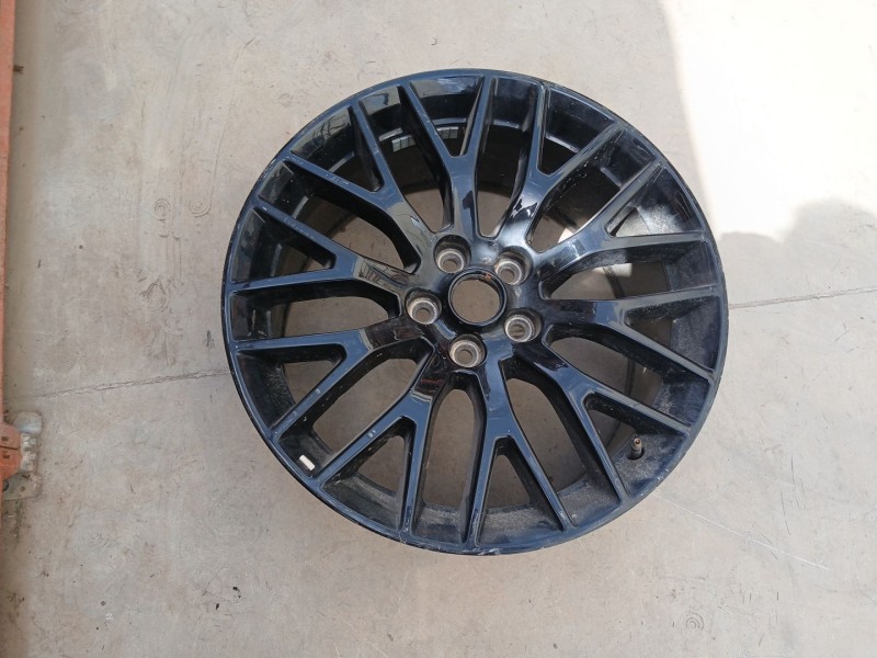 Recambio de llanta para ford mustang gt referencia OEM IAM FR3J1007BD X1 19 PULGADAS