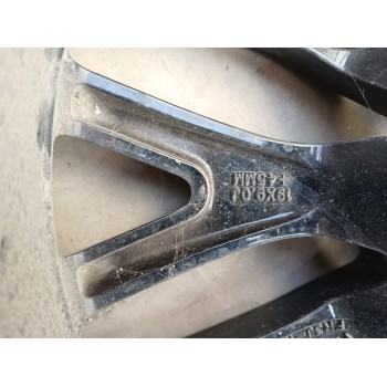 Recambio de llanta para ford mustang gt referencia OEM IAM FR3J1007BD X1 19 PULGADAS