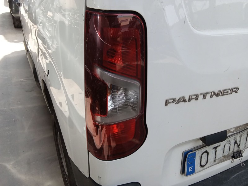 Recambio de piloto trasero izquierdo para peugeot partner furgoneta/monovolumen (k9) 1.5 bluehdi 100 referencia OEM IAM 98192358