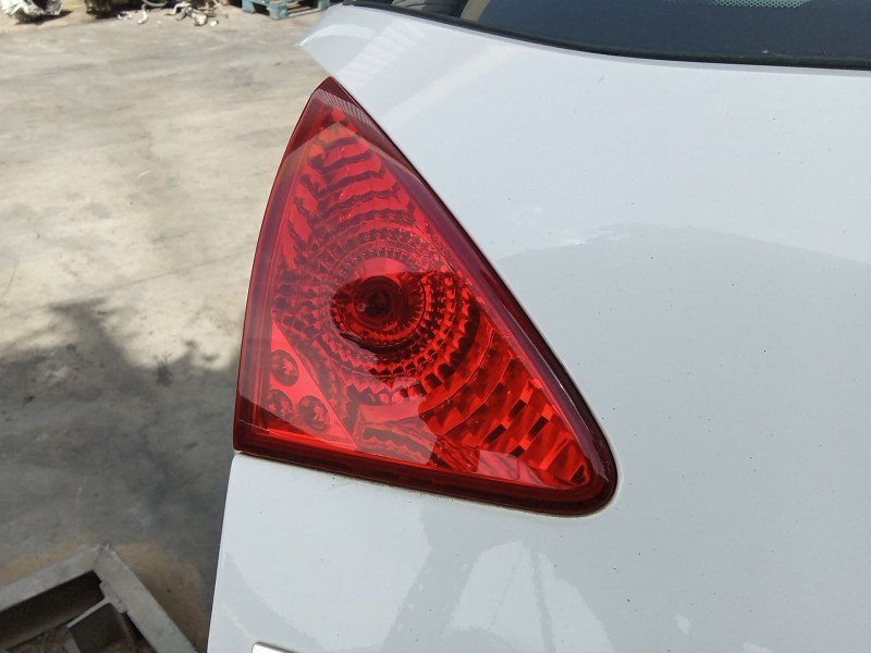 Recambio de piloto trasero izquierdo interior para peugeot 3008 i monospace (0u_) 1.6 hdi referencia OEM IAM 6350HE  