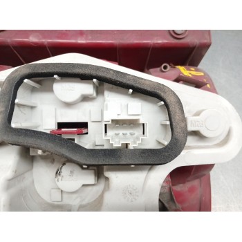 Recambio de piloto trasero derecho para skoda yeti (5l) 2.0 tdi referencia OEM IAM 5L0945112  