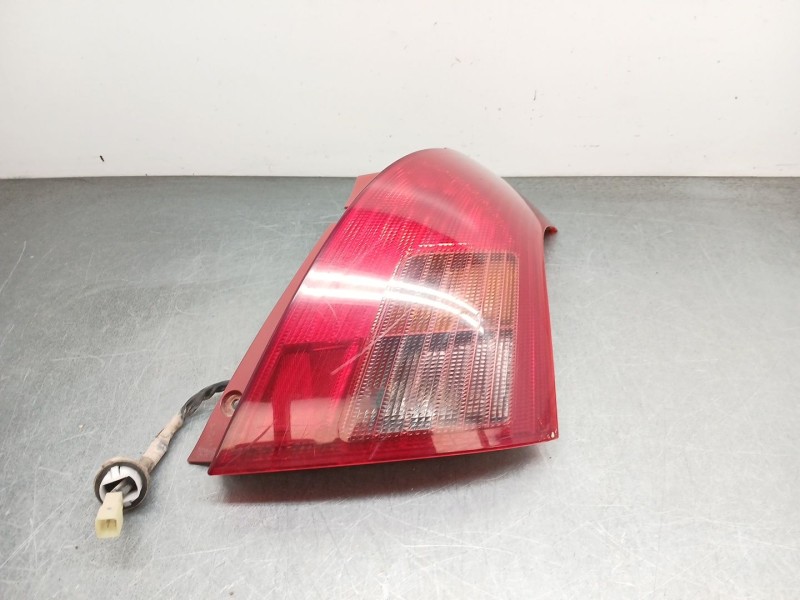 Recambio de piloto trasero derecho para suzuki swift iii (mz, ez) 1.5 (rs 415) referencia OEM IAM 3565062J00000  