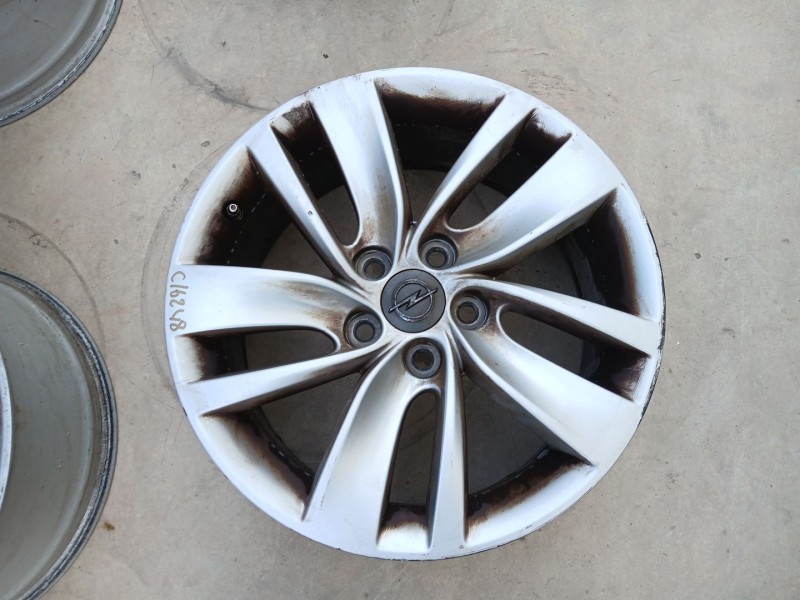 Recambio de llanta para opel insignia berlina excellence referencia OEM IAM 0P065K3 X1 18 PULGADAS