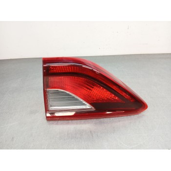 PILOTO TRASERO DERECHO INTERIOR 92404H8 