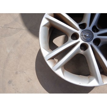 Recambio de llanta para opel insignia berlina sport 4x4 referencia OEM IAM 03UYD X1 18 PULGADAS