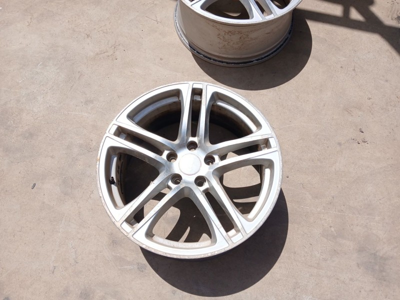 Recambio de llanta para audi a4 berlina (8e) 2.0 tdi 16v (103kw) referencia OEM IAM  X1 18 PULGADAS