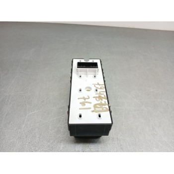 Recambio de mando elevalunas delantero izquierdo para kia stonic (yb) 1.4 cvvt referencia OEM IAM 93571H8200  