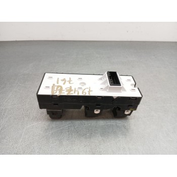 Recambio de mando elevalunas delantero izquierdo para kia stonic (yb) 1.4 cvvt referencia OEM IAM 93571H8200  