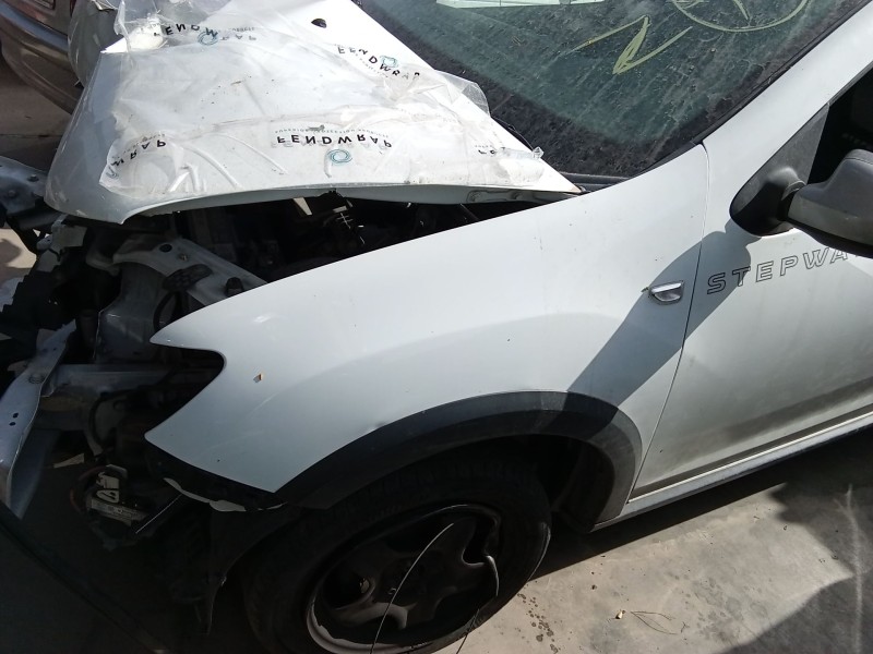 Recambio de aleta delantera izquierda para dacia sandero ii (b8_) tce 90 (b8m1, b8ma) referencia OEM IAM 631019973R  