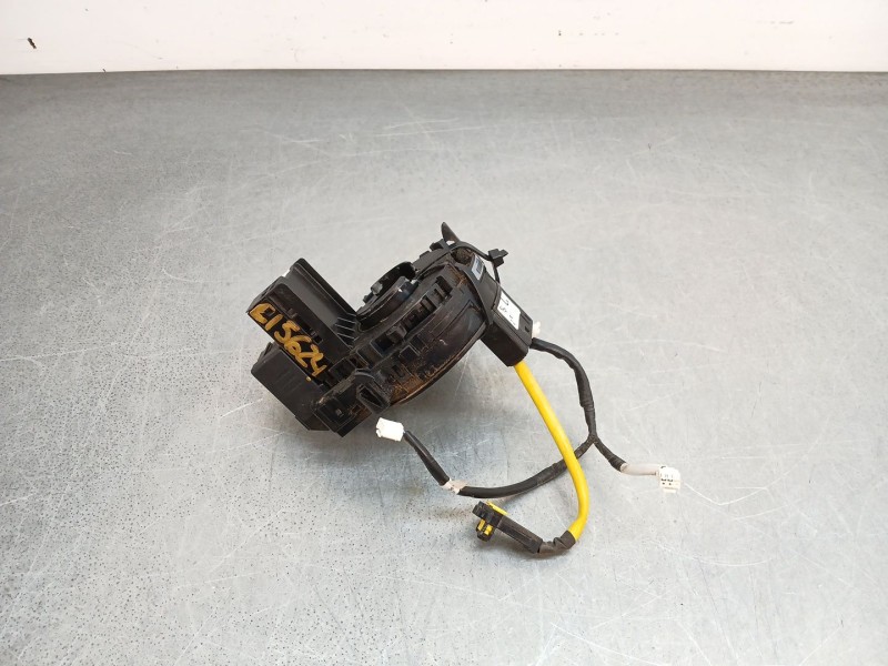 Recambio de anillo airbag para subaru outback (b15) executive plus s awd referencia OEM IAM 83111FL22  