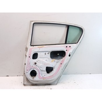 Recambio de puerta trasera derecha para opel astra h berlina enjoy referencia OEM IAM  BLANCA 